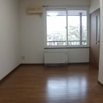 ７．６帖 (居間)